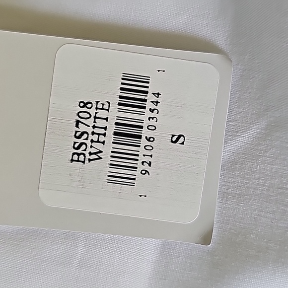 Scrubs, butter-soft. White with lots of pockets.  Cuff style. Size small… - Picture 7 of 8